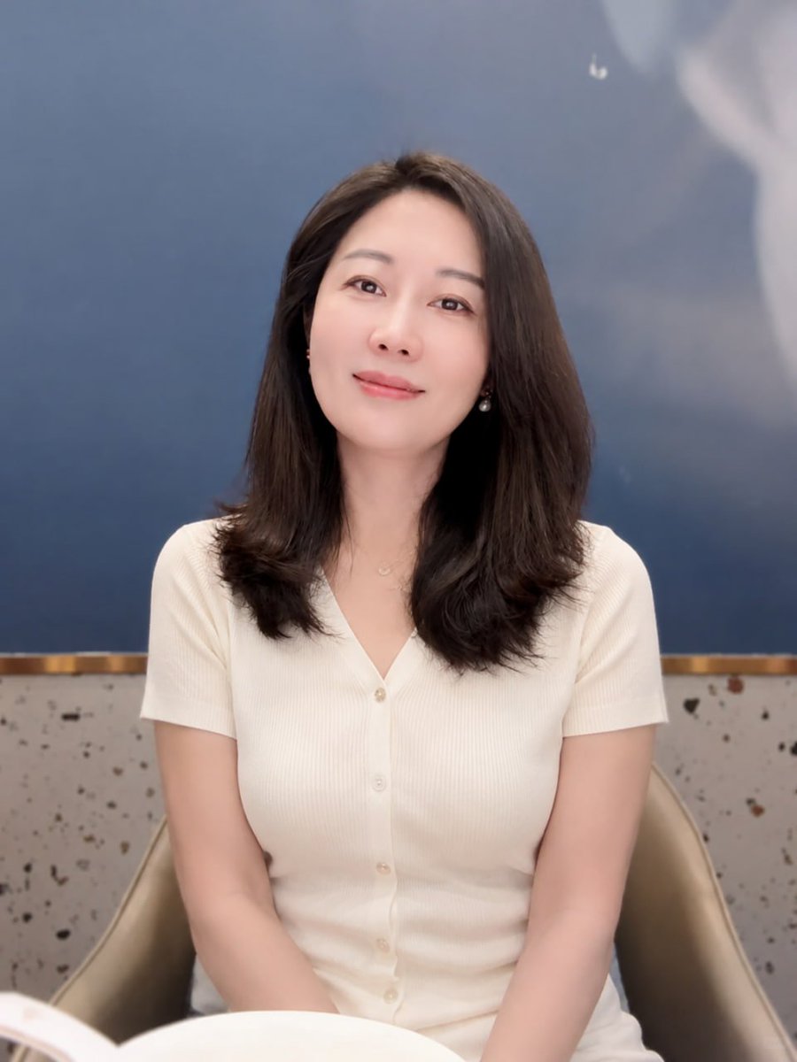 Gleezylan888's tweet photo. 有時候會覺得
自己是不是太逞強了
什麼都自己來
什麼都不說
久了
連疲憊累了情緒都只能發呆排泄 https://t.co/JJdWYmnO1i