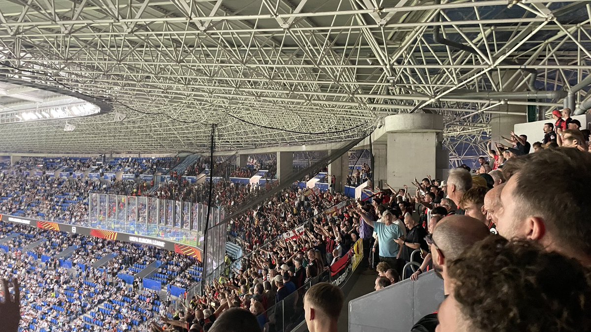 DaroDude's tweet photo. @footyawayday https://t.co/2cspyp9XsO
