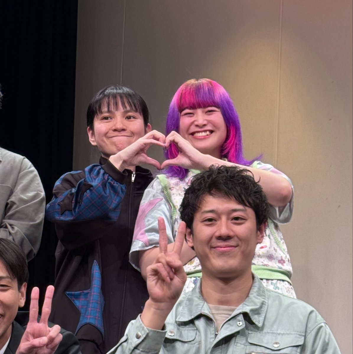 _myideals_'s tweet photo. 📍#神保町翔
 MCイワサキってガチでサイコー🎶ネタもサイコー🎶
とりせん㌠のネタYouTubeで見てから生でも見たい！て思ってたやつだったししかも進化していた！面白かったー！
大王はネタはもちろんやっぱ平場が強すぎる、コーナーおもしろすぎたなあ
4枚目みんなニコニコでかわいいので見て😽 https://t.co/fBEl1E39PJ
