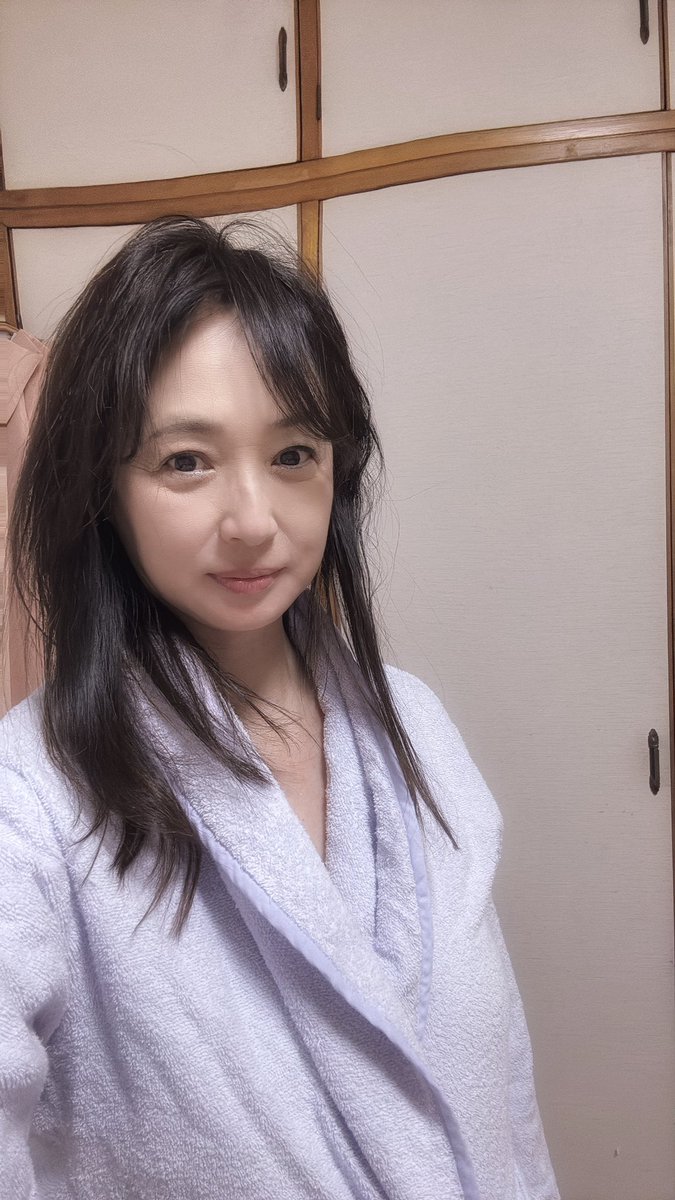 aikawa_yumi_'s tweet photo. 昨日の撮影のオフショ📸#愛川由美 https://t.co/RBD7w9mD4l