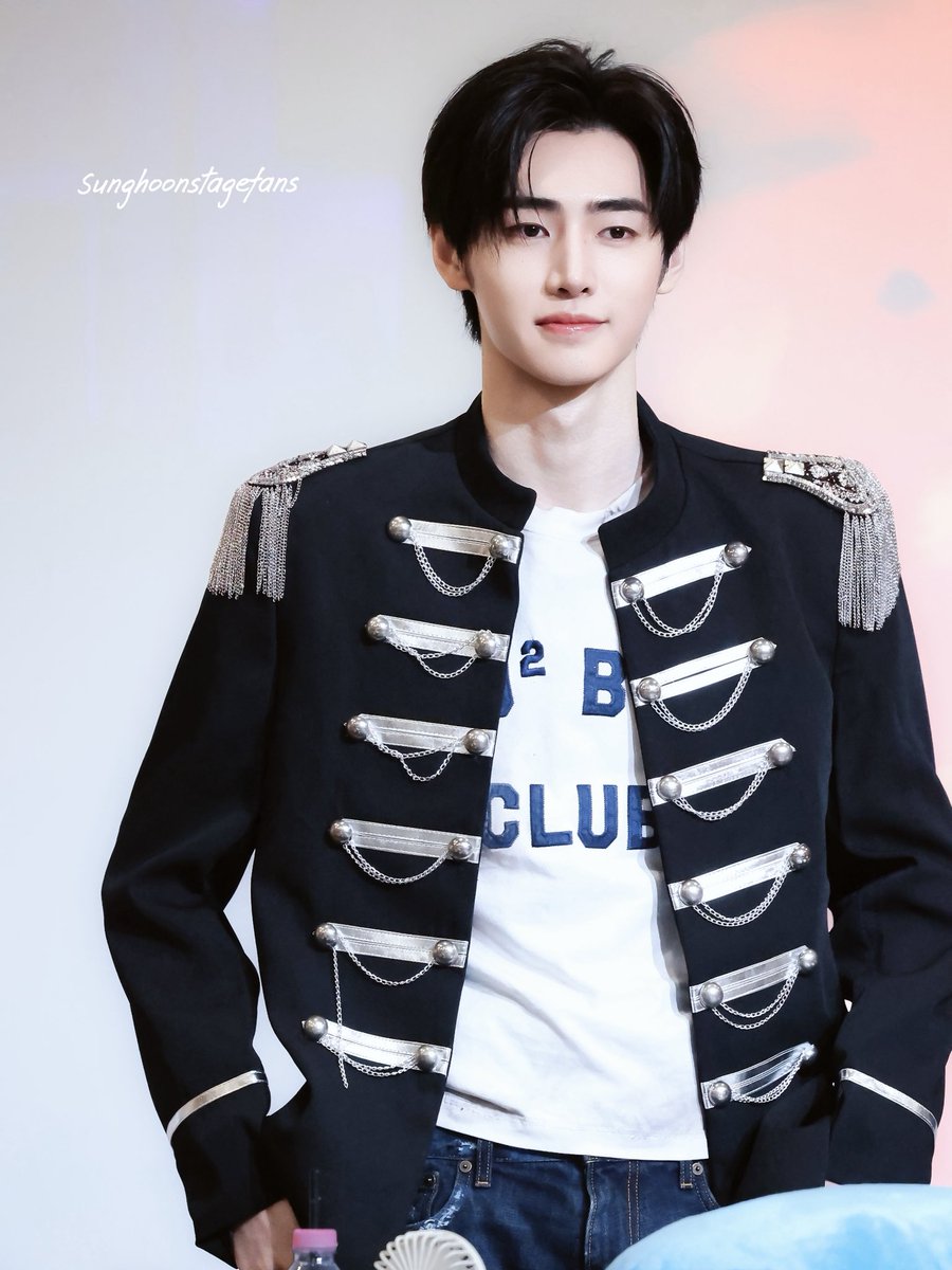 stagefanofSH's tweet photo. 20260916 JUMPUP  穿上王子衣服开心的吹口哨😗
#엔하이픈_성훈 #ENHYPEN_SUNGHOON
#성훈 @ENHYPEN_members #박성훈 @ENHYPEN #SUNGHOON #ENHYPEN https://t.co/9eEhls4OvP