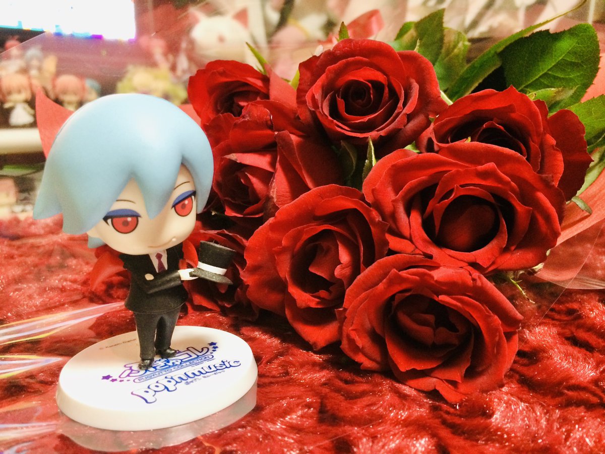 ulonchuu's tweet photo. 過去のユーリ様お誕生日会を再放送🎉 https://t.co/g6PSu1dXTS