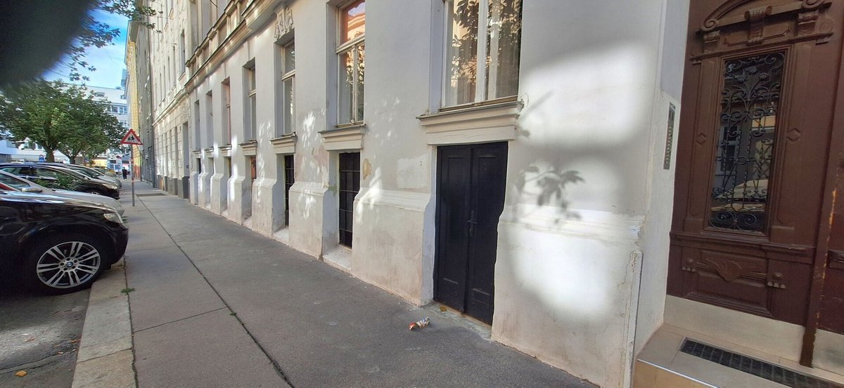 immosearch_eu's tweet photo. Vielseitige Flächen im 1150 Wien: ca. 112,39 m² im Souterrain plus ca. 6,12 m² Büro im Hochparterre, branchenfrei und mit WC, Wasser sowie Starkstrom. #Wien #RudolfsheimFünfhaus #Souterrain #Büro #Gewerbe #Immobilie

Mehr erfahren: https://t.co/2KSIWtNPJi

#Wien https://t.co/ZBAInJgC9O