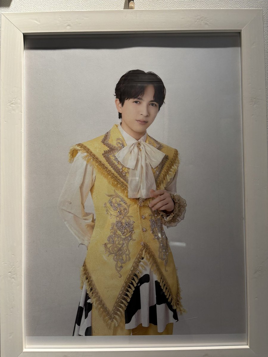 sheeeee_ep1's tweet photo. 地元のパネル展示、ﾏﾏに代わりに観に行ってもらったら思った以上に『孫の記念写真飾ってる』感 https://t.co/W0Mu5JfPoF
