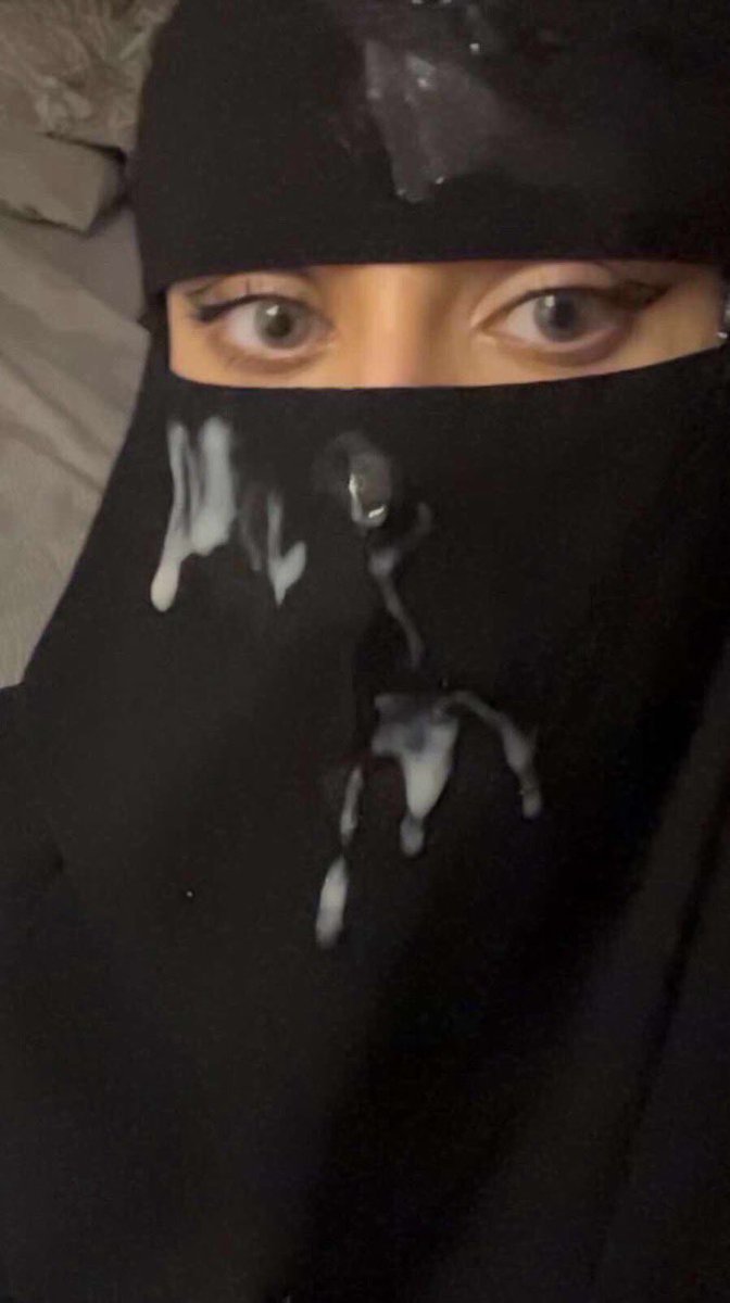 goddesssereen_'s tweet photo. جمعه مباركة بمناسبة الجمعه حبيت اتستر 👠💦 https://t.co/mTWCH8rXcf