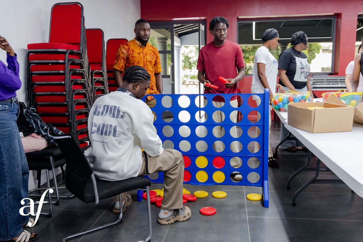 AF_Accra's tweet photo. Its Fun Friday !! 

Who says learning can’t be fun? 😊
#fridayfunny😂 #studentactivitie #alliancefrancaiseaccra #funlearning https://t.co/WDz9G089FW