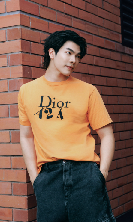 AboutMusicYT's tweet photo. Mile Phakphum and Apo Nattawin in new photos for Dior x A24. https://t.co/iwKJoGQiTx