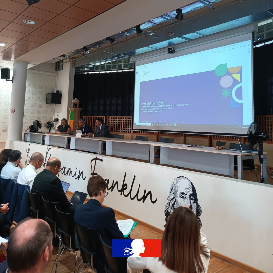 ac_orleanstours's tweet photo. Ce matin, le recteur @PhiAgresti a ouvert le séminaire académique de l’apprentissage au lycée B. Franklin à Orléans (45).
➡️Une journée d’échanges pour lancer un travail collectif autour d’un cadre de référence commun pour développer l’apprentissage dans les lycées. https://t.co/zjifTfQBcx