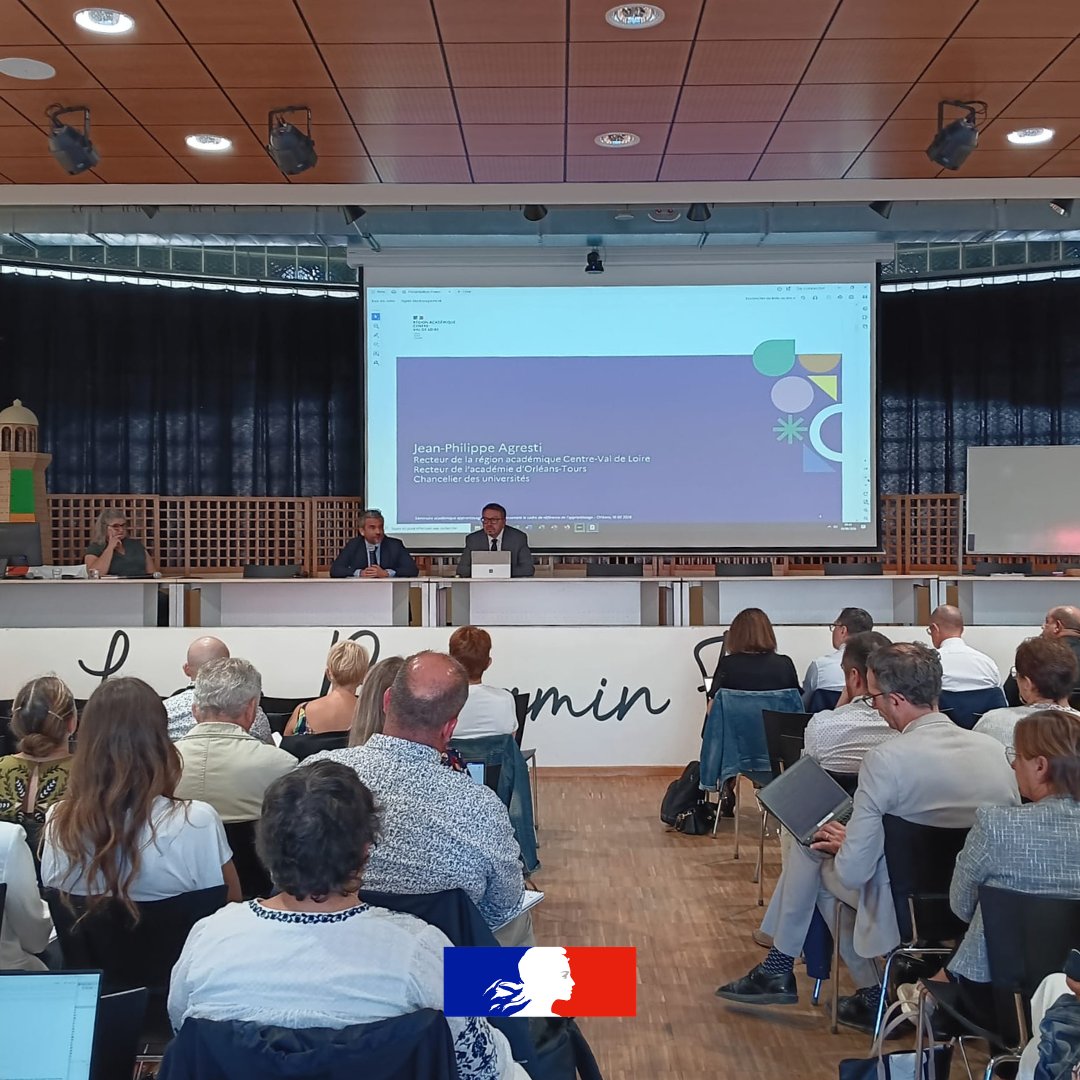 ac_orleanstours's tweet photo. Ce matin, le recteur @PhiAgresti a ouvert le séminaire académique de l’apprentissage au lycée B. Franklin à Orléans (45).
➡️Une journée d’échanges pour lancer un travail collectif autour d’un cadre de référence commun pour développer l’apprentissage dans les lycées. https://t.co/zjifTfQBcx