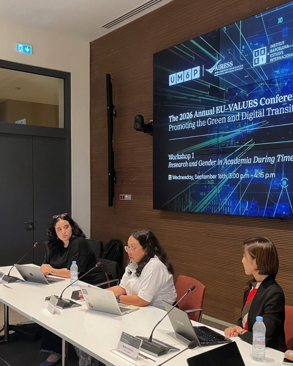 EUValuesNetwork's tweet photo. 🌍 The EU-VALUES Conference is underway! Day 1 focused on the Green &amp; Digital Transition, hosted by @UM6P_officiel's Faculty of Governance, Economics &amp; Social Sciences.

Highlight: our roundtable on Interdisciplinarity in Comparative Regionalism 🌱

Day 2 is live, stay tuned!👇 https://t.co/Jt2jj3ZkVN