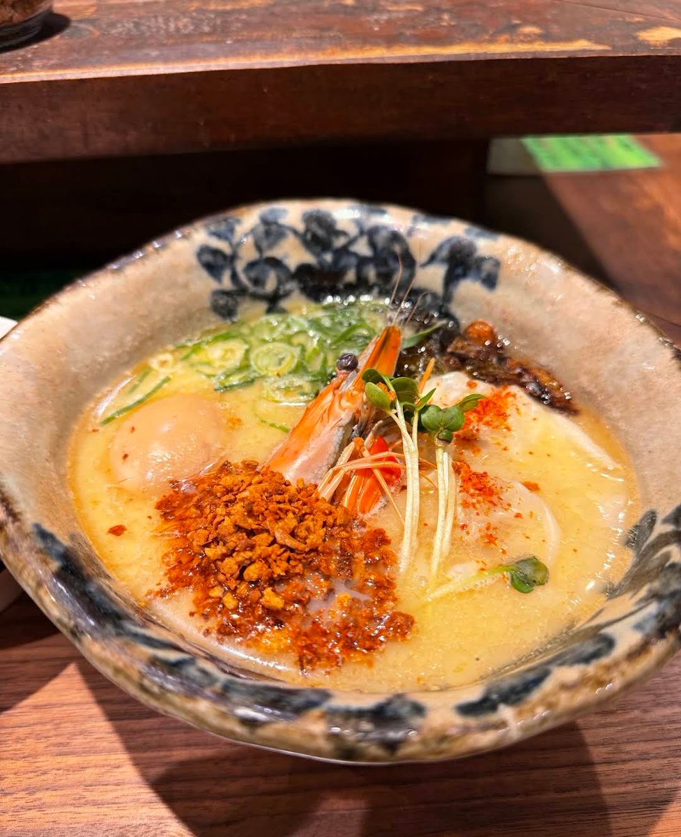 realRen_RT's tweet photo. あっさり系なのに海老の旨味が濃くて最高！今まで食べた中で一番美味しい。 https://t.co/f72giwLid3
