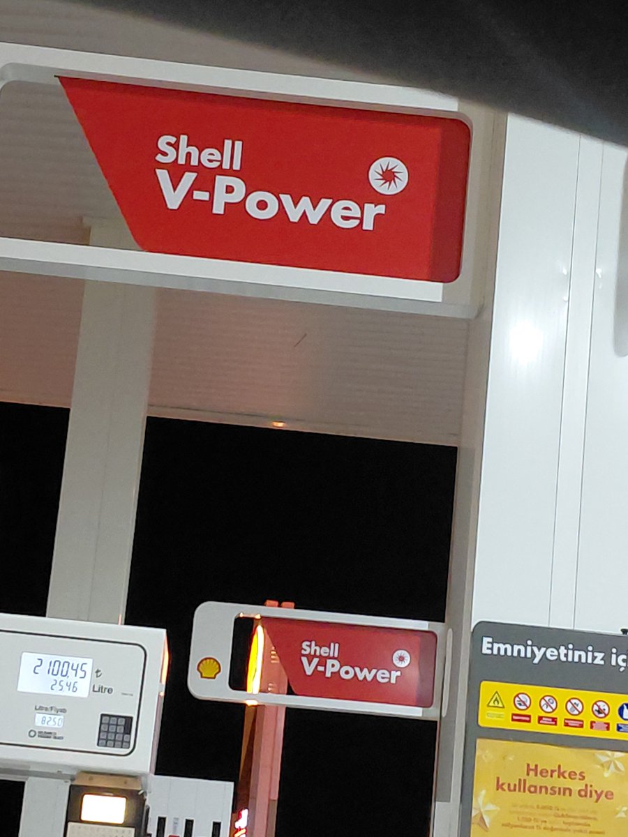 bunudayazma's tweet photo. Çarşambayı sel aldı bizim maaşı shell aldı https://t.co/IFVMc4Gjrl