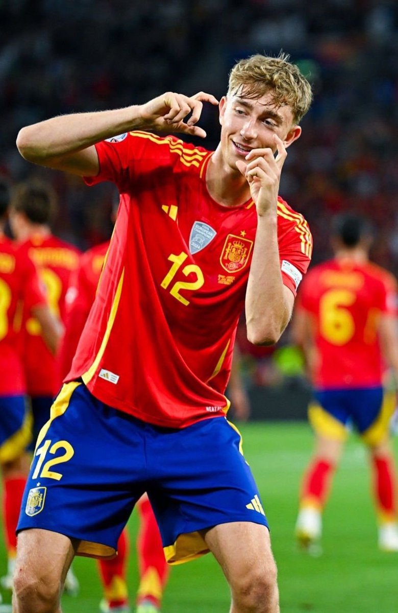 ardeanguljsen's tweet photo. HE is back🇪🇸 https://t.co/iSgbW9AXHT