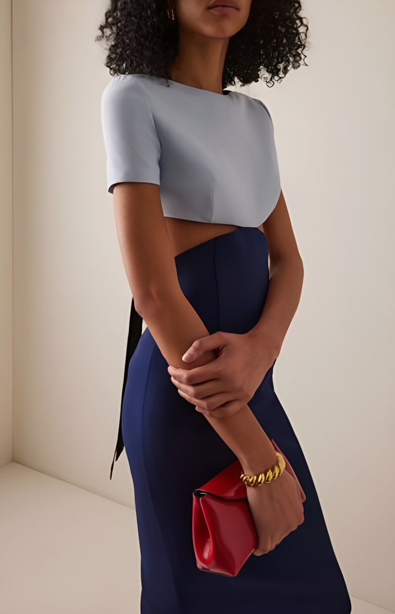 MideFashion_C's tweet photo. Be chic in a 2 toned piece.
#FridayFun
#OOTD
#Style
#Designer
#FashionDaily
#FashionDiaries
#StyleFocus
#minimalfashion https://t.co/92Od9cC0mY