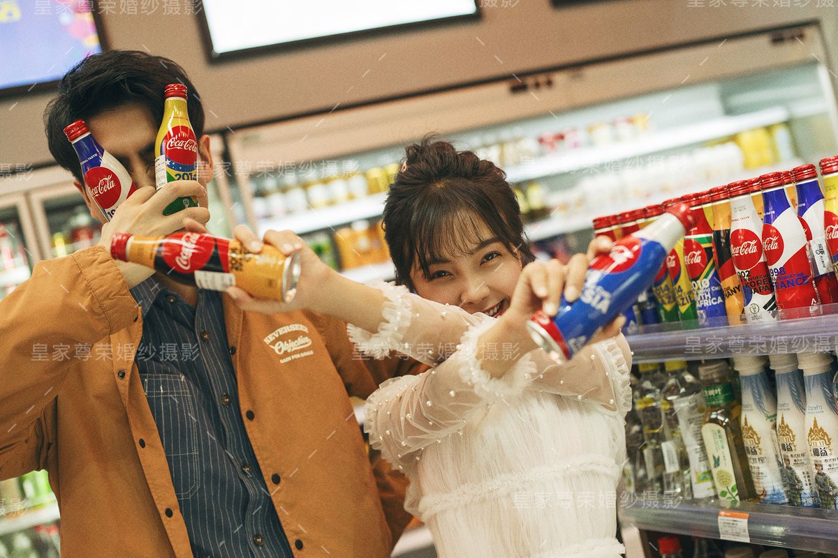 warmv566028's tweet photo. Bumped into my favorite person at the convenience store tonight—we both grabbed the same iced coffee by accident, and ended up sharing it while laughing over how silly that is. https://t.co/lScx9om7WP