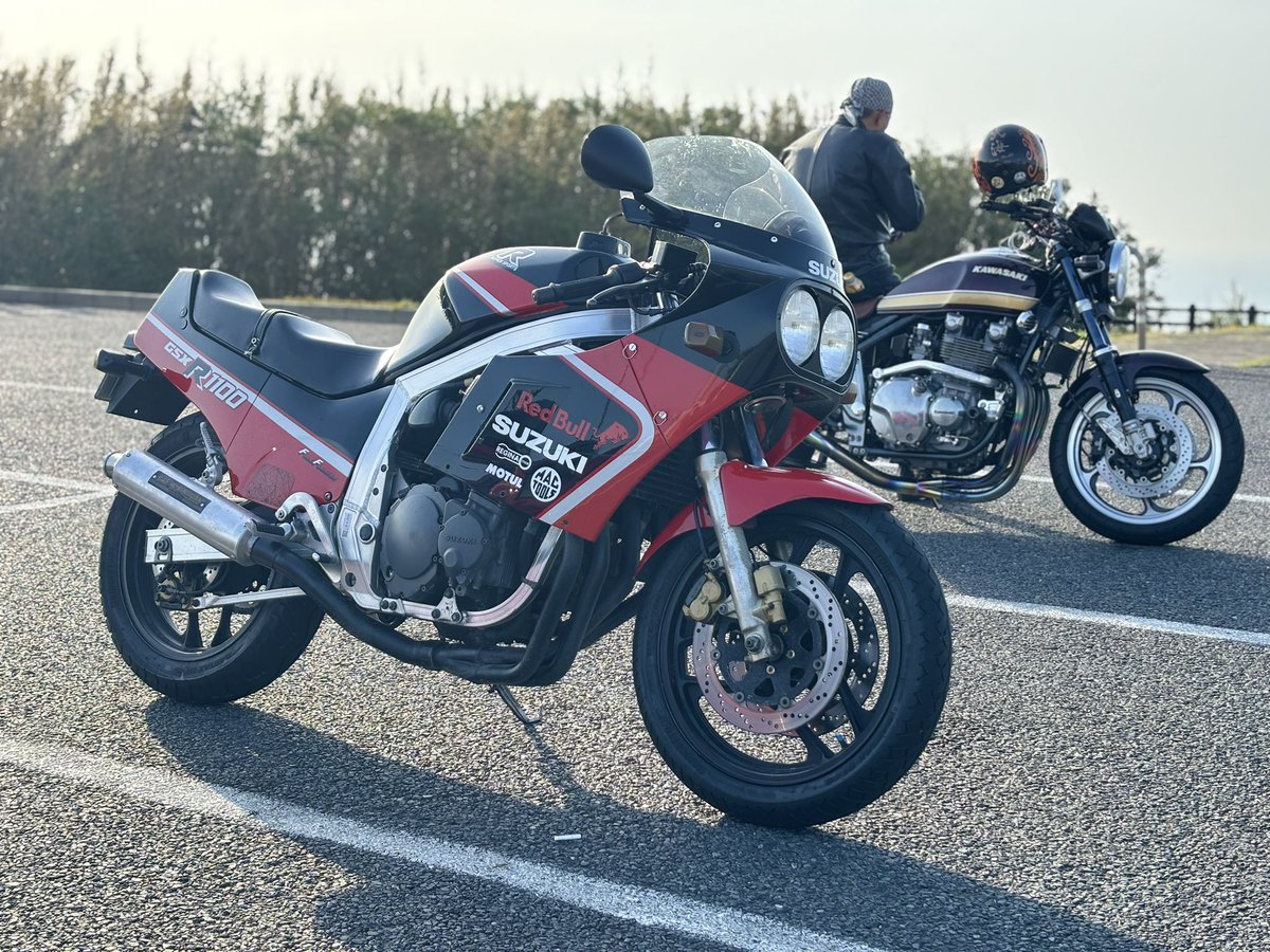 GSXR1100kz's tweet photo. #繋がろう00世代 

USとUSDMとJDMやってます
すたみな太郎か！ https://t.co/nYPSBZHNlK
