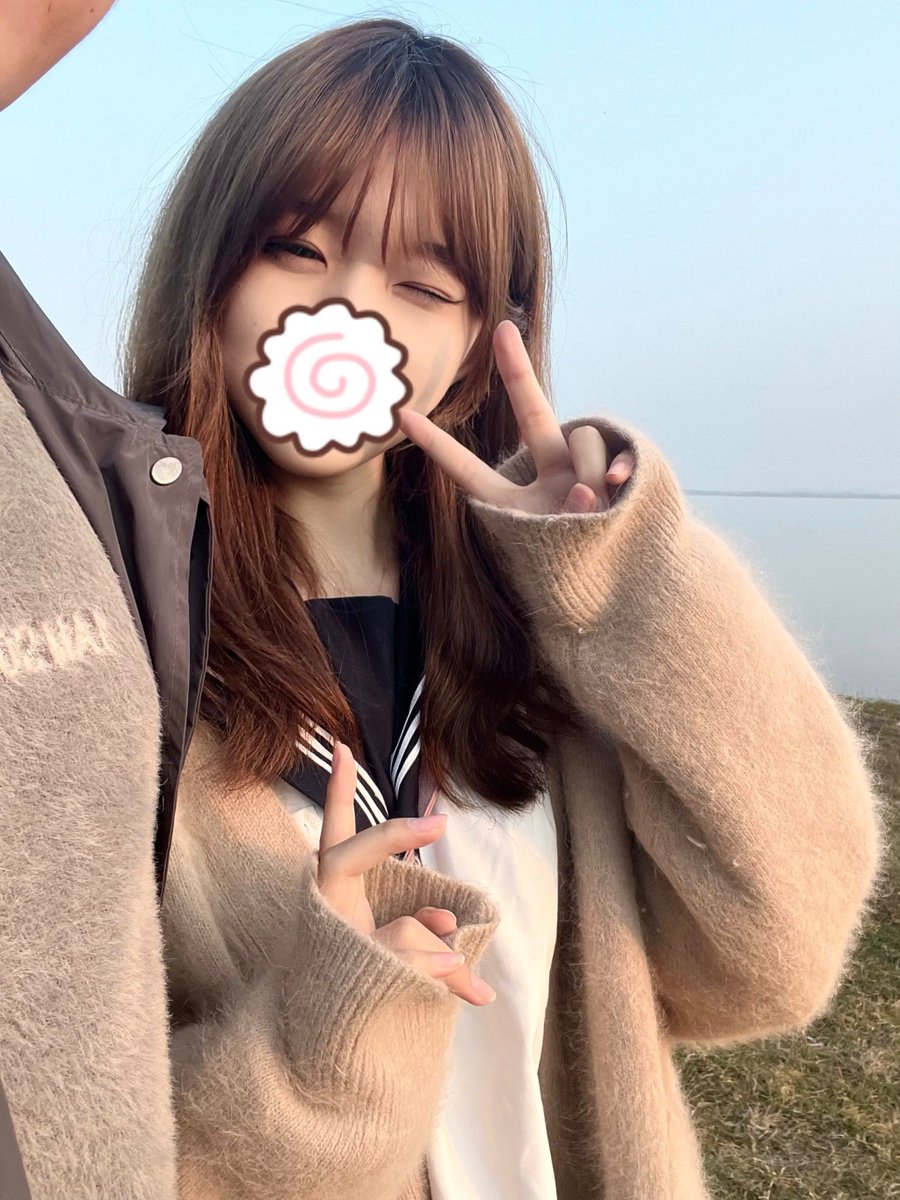 sweeb347103's tweet photo. Got back from a wild camp under starry skies—warmed up with s'mores, laughed till my sides hurt, and forgot all my work stress. Nature’s the best reset button! https://t.co/v17LvrsA8c