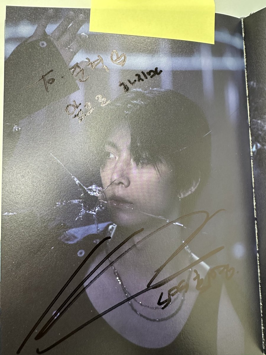 0_rbsl's tweet photo. 친구가 아이돌일 때 할 수 있는 거 다 해보네 https://t.co/odwSj3AAm6