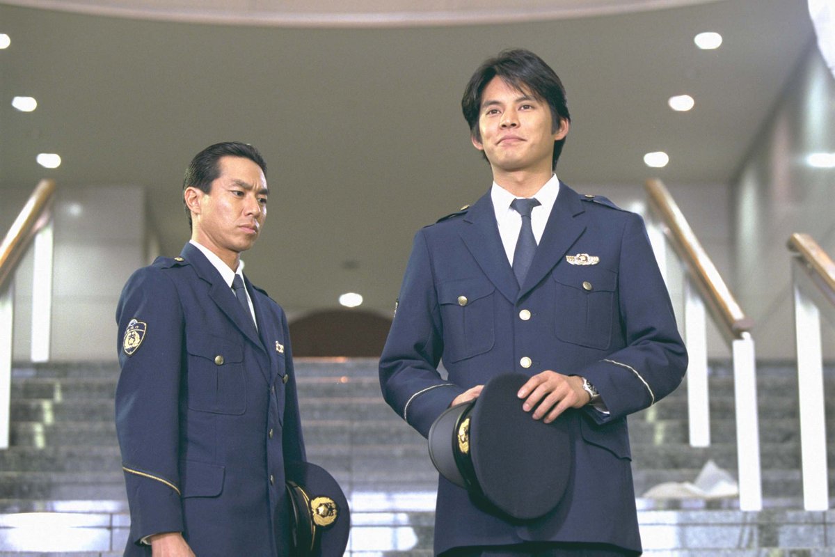 odoru_movief's tweet photo. |◤#青島俊作QUESTION🚨◢|

テレビドラマ第11話で、
「きりたんぽでも食おう」と言った室井さんに
青島が返した言葉は？

リプライでお答えくだ��い。

『#踊る大捜査線 N.E.W. メトロポリスを駆け抜けろ！』
🎬大ヒット上映中
#踊るプロジェクト #odoru https://t.co/VMJ1JS8WIx
