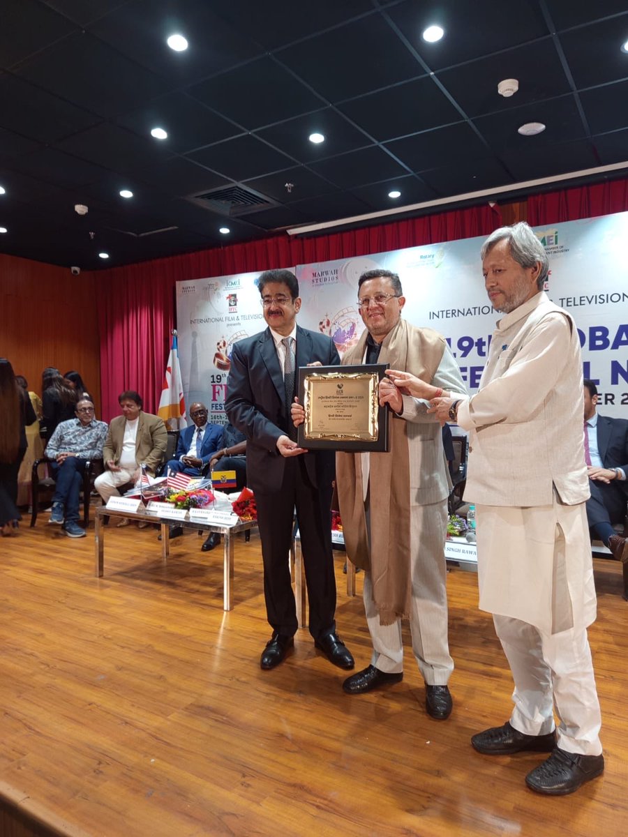 EcuadorIndia's tweet photo. Honored to participate in the 19th International Festival of Films in Noida, where Ecuador was proudly represented with the film Neisi. 🇪🇨🎬 A wonderful opportunity to share Ecuadorian cinema, culture and talent with audiences in India, further strengthening the culture https://t.co/BWNNCsQmTU