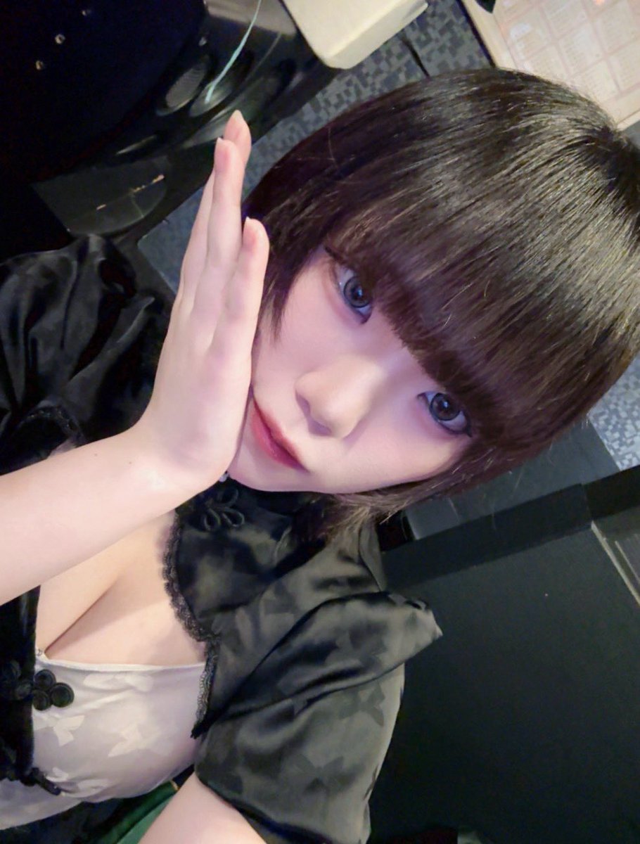 hima_chan39's tweet photo. -23
華金❕❕❕❕
みんな！！！！まってるのよ！

https://t.co/quYHRPQV71

 #福岡  #コンカフェ  #天神  #自撮り https://t.co/aqBG9wkGWV