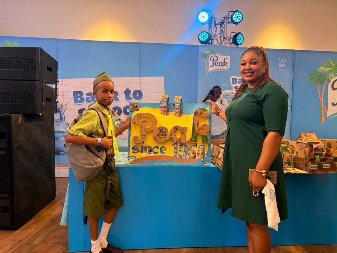 datgirlAdeola's tweet photo. This is what happens when creativity meets practical learning👏🏾 

A pupil and his teacher turned an idea into a glowing Peak sign, showing just how much young minds can create when given the opportunity to explore.
#PeakMilk #BackToSchool https://t.co/Wsum3hgS17