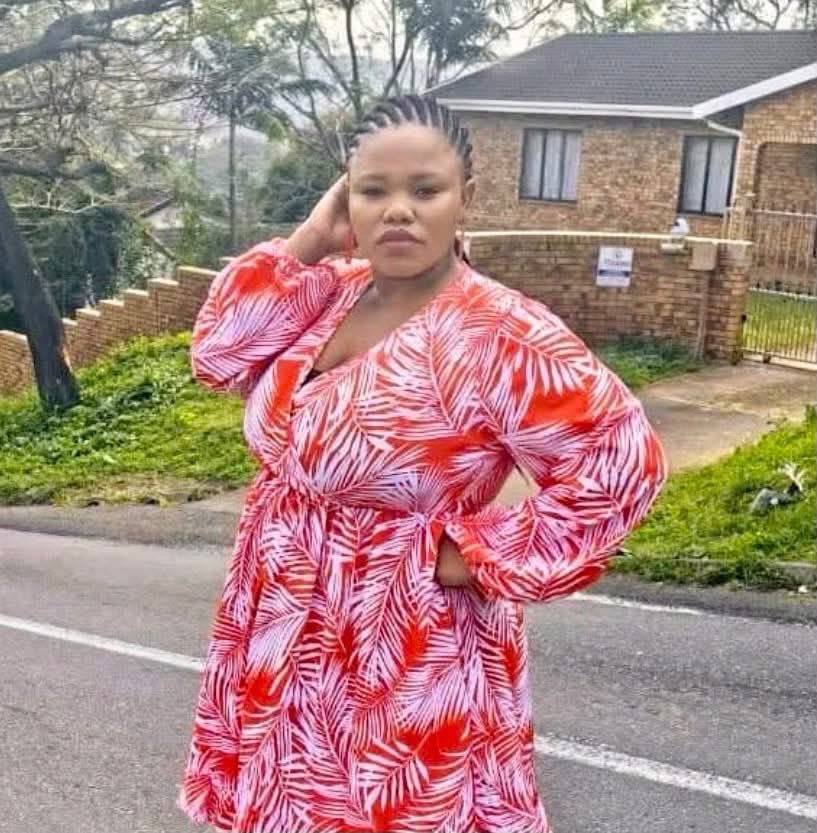 AdvoBarryRoux's tweet photo. If this appears on your timeline kindly repost. Zanele Samkelisiwe (30) left her home on Shannon Drive in Reservoir Hills, KZN on 16/09/2026. She left home for Pinetown to buy lunch items for her children. She called her family at at 11:45, saying she’s still in Pinetown. There were no indications during the conversation that she was in distress. Her whereabouts since then remain unknown.