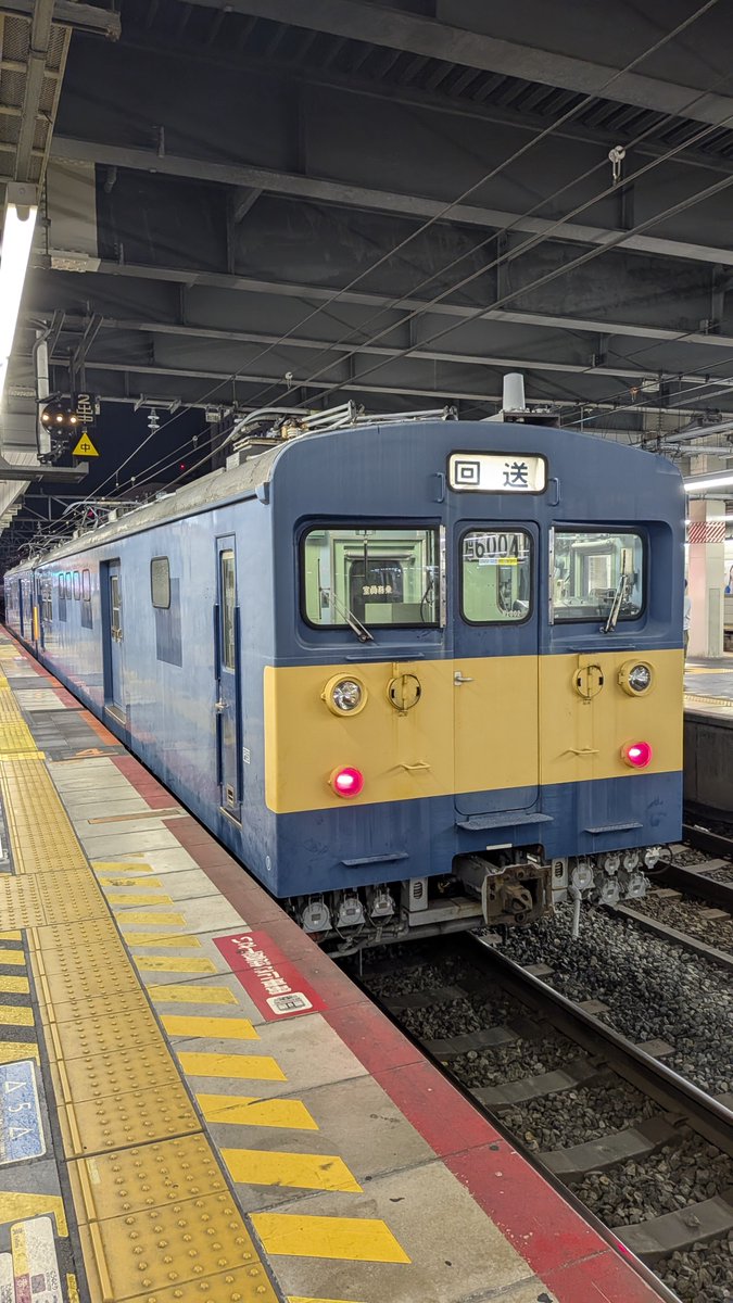 mokomokopanda's tweet photo. @terabeat この電車がJR尼崎駅２番線に来たからです。 https://t.co/RqZNQFk00j
