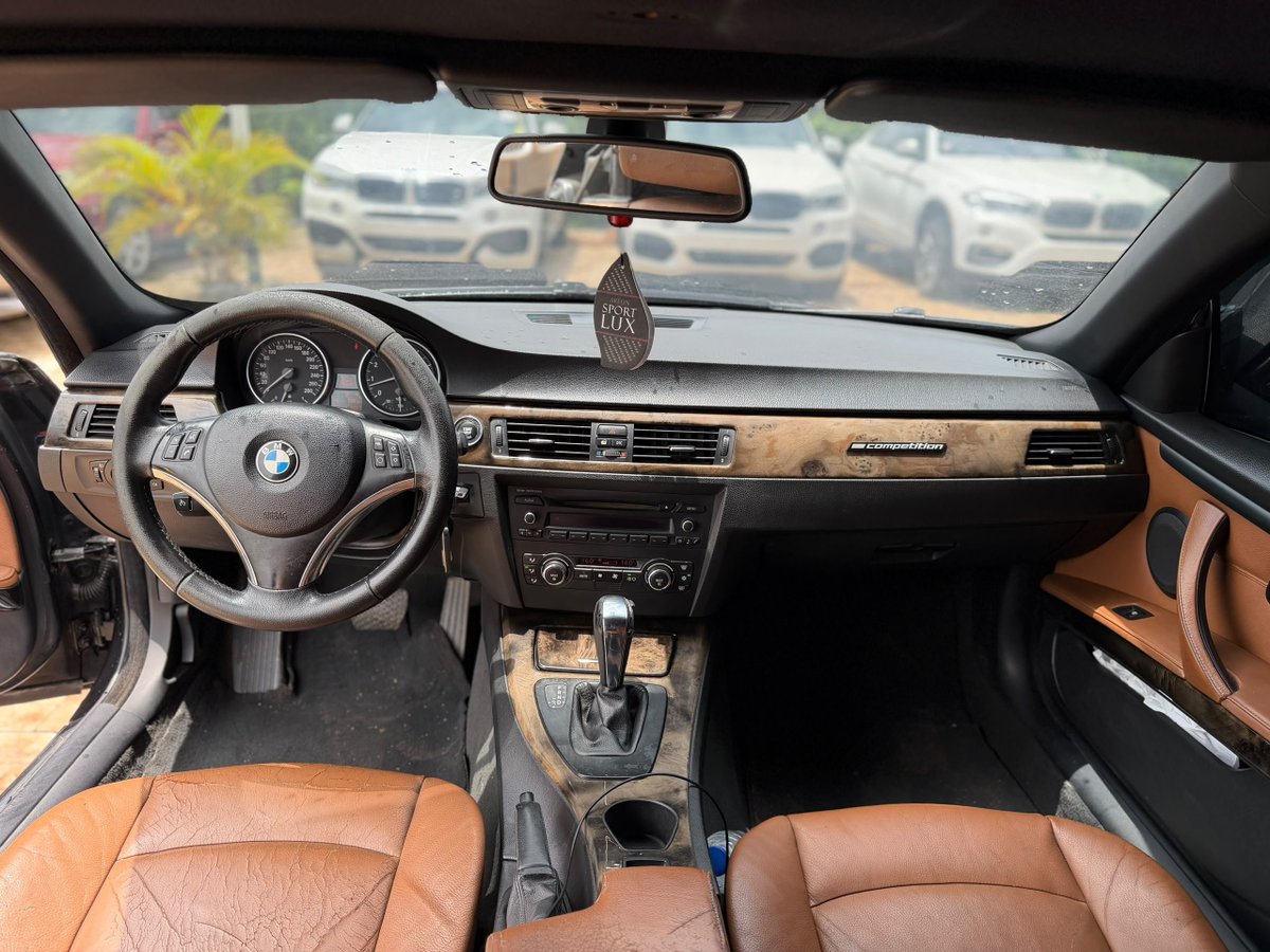 WilJay_1's tweet photo. Neatly used 2010 BMW E93 convertible Now Available.
Price: 6,500,000
Duty: ✅ 
Location: Abuja https://t.co/bIxi0VImGY