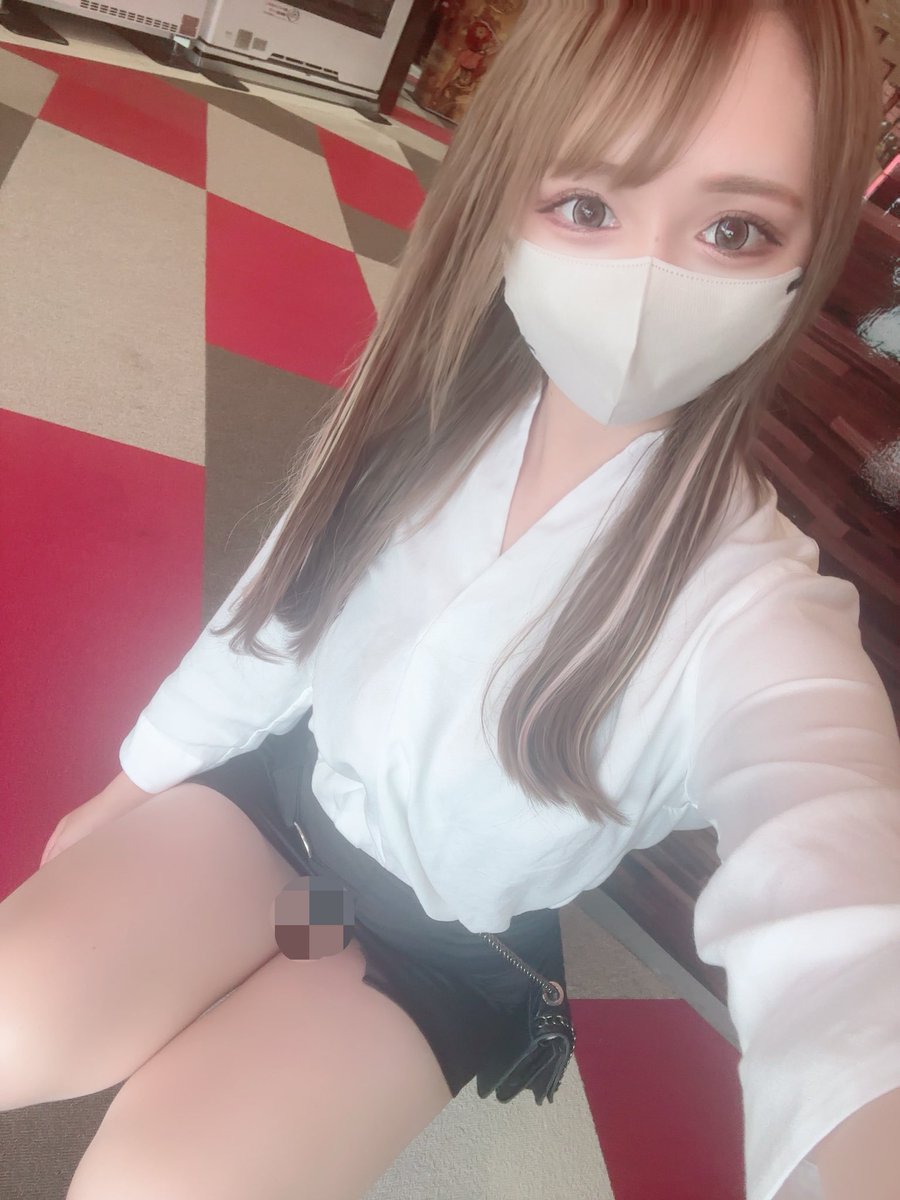 Candy_Cats_miku's tweet photo. 明日9月19日(土)は
#クイーンオブノースランド佐野店 様にパンダパンダのパン販売の為来店させていただきます🍞🥐
時間は12:00~になります⏰✨
みんな買いに来て欲しいなぁ🥹💖
完売させるぞ~✊ ̖́-
よろしくお願いします✊🏻❤️🔥
#PR #アルケミスト企画 #CANDYCATS https://t.co/tq39adewyN
