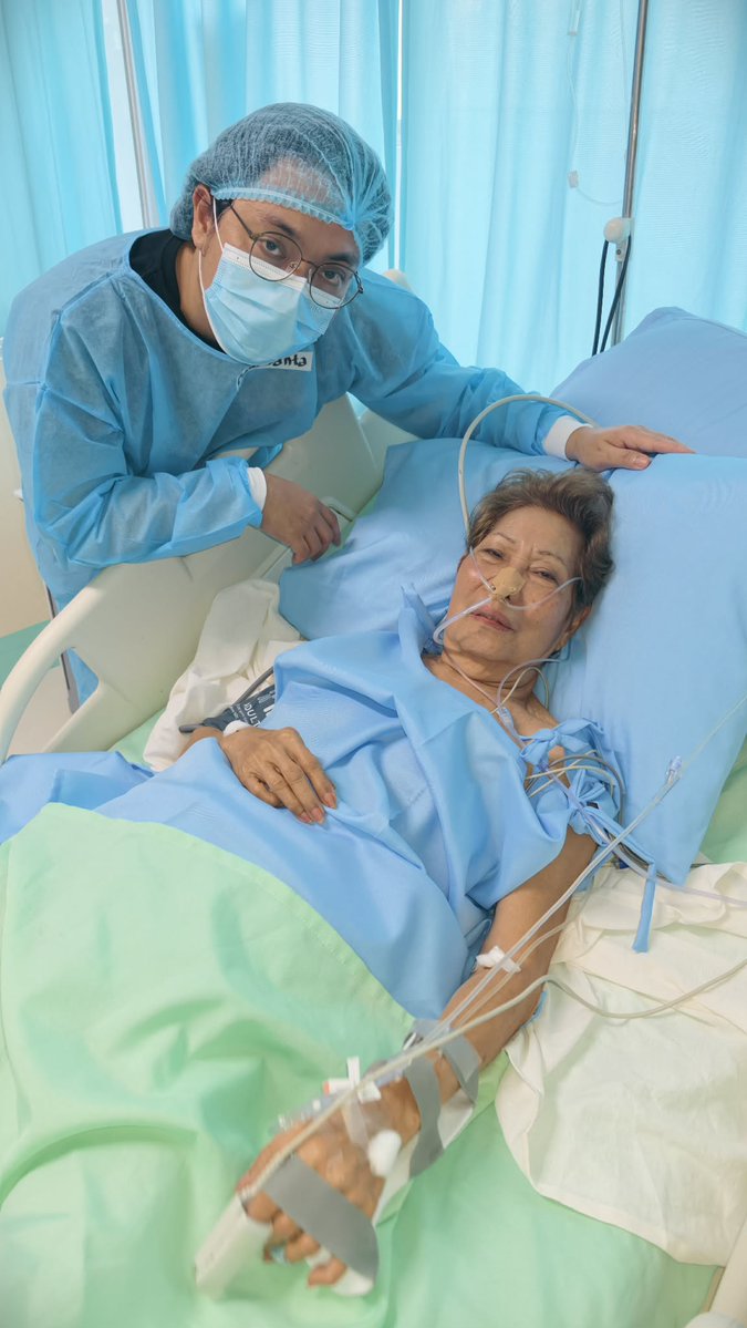 otagoth's tweet photo. Hey everyone! Allow me to be candid for a moment. Mom's currently in the ICU so i'm busy taking care of her as of the moment. May i ask the tomato community for support during this time? Grab a merch, support me on patreon or donate to my paypal. All the proceeds all go to her hospital bills. I can't thank you enough for you support! Links should be down at the comments!