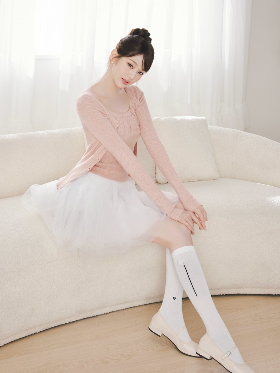 wonyoungdollz's tweet photo. Ballerina Wonyoung for STANCE 🩰💞 https://t.co/ORT1gqVvlt
