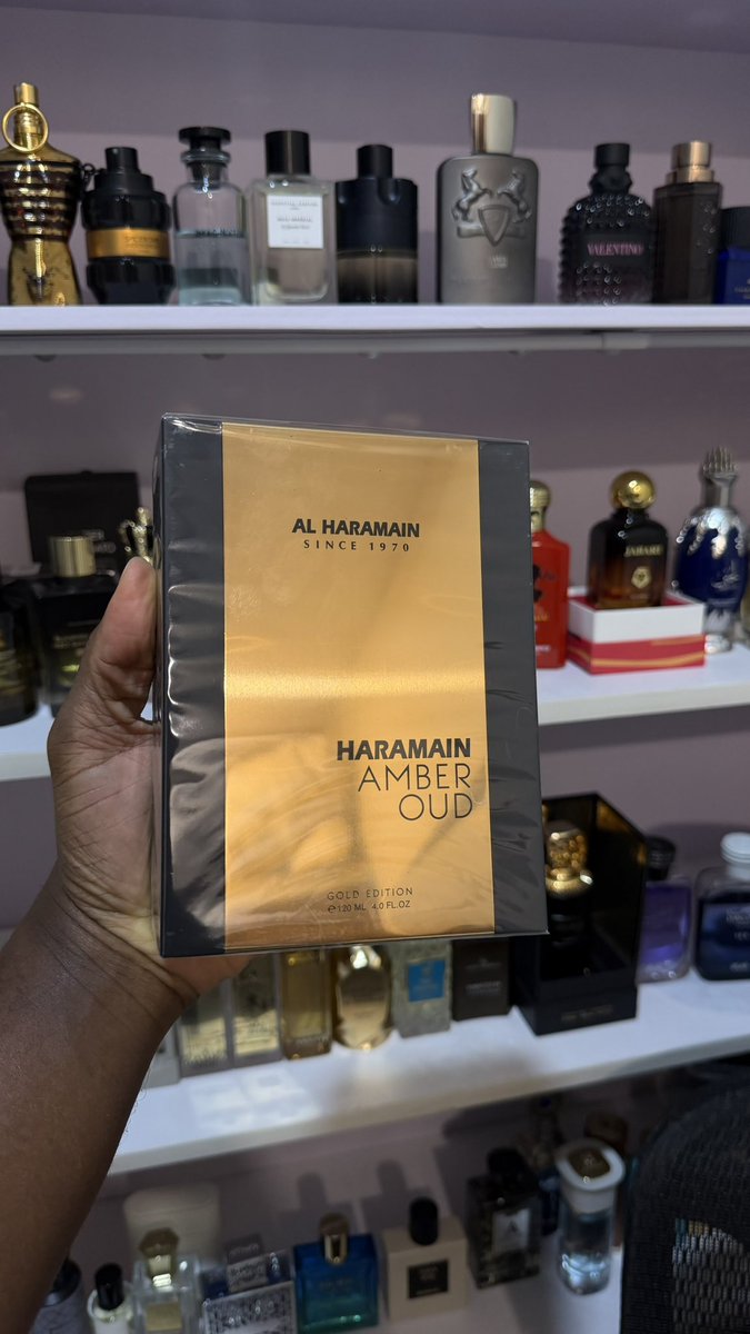 iLatif_'s tweet photo. The weekend is here, you have to smell goood!!!
Vintage Radio 400gh
Mahd Al Dhahab 500gh
Amber Oud Gold Edition 850gh
Intense Noir &amp; Shamokhi 200gh each

Send Dm or WhatsApp 0508338535 https://t.co/gbUdutFJpY