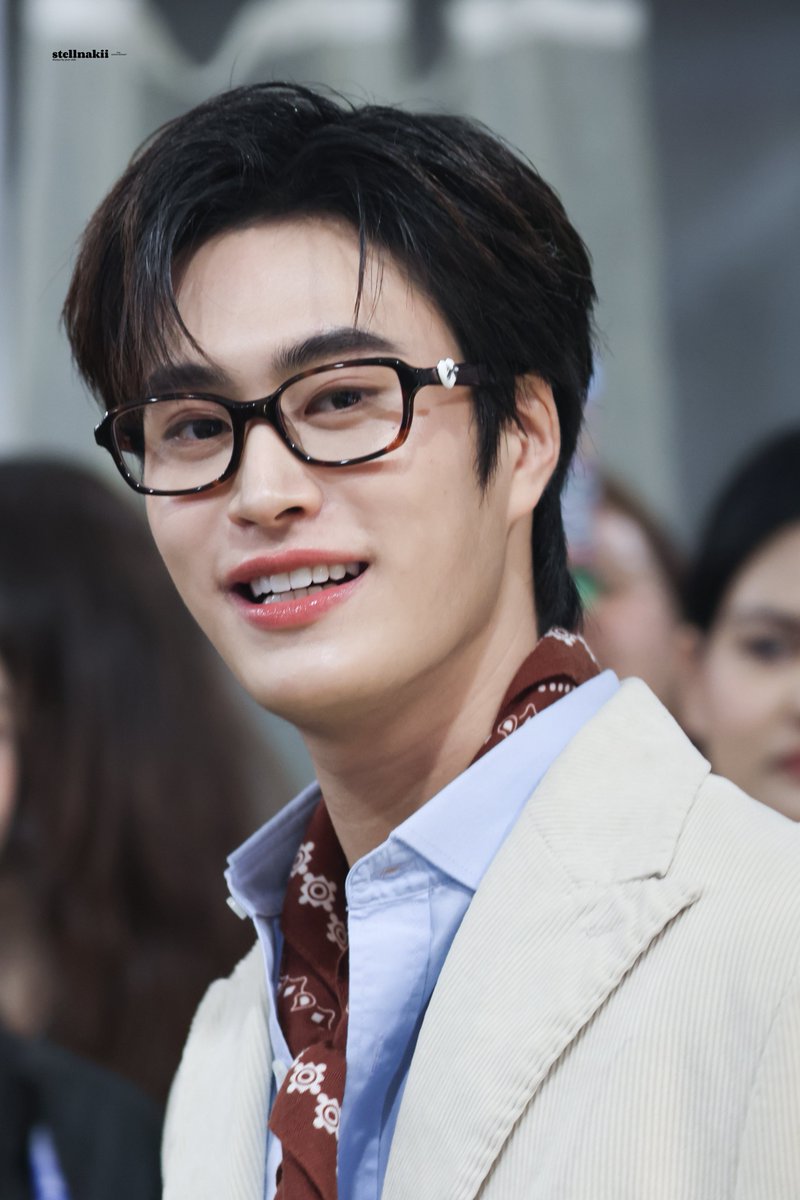 stellnakii's tweet photo. 260918

🫠🫠😭

GEMINI IN LENSKART POP UP

#TheFairyWithinxGEMINI 
#FairyCollectionbyLenskart
#Gemini_NT #เจมีไนน์ 
@gemini_ti https://t.co/uMbkd0DCre