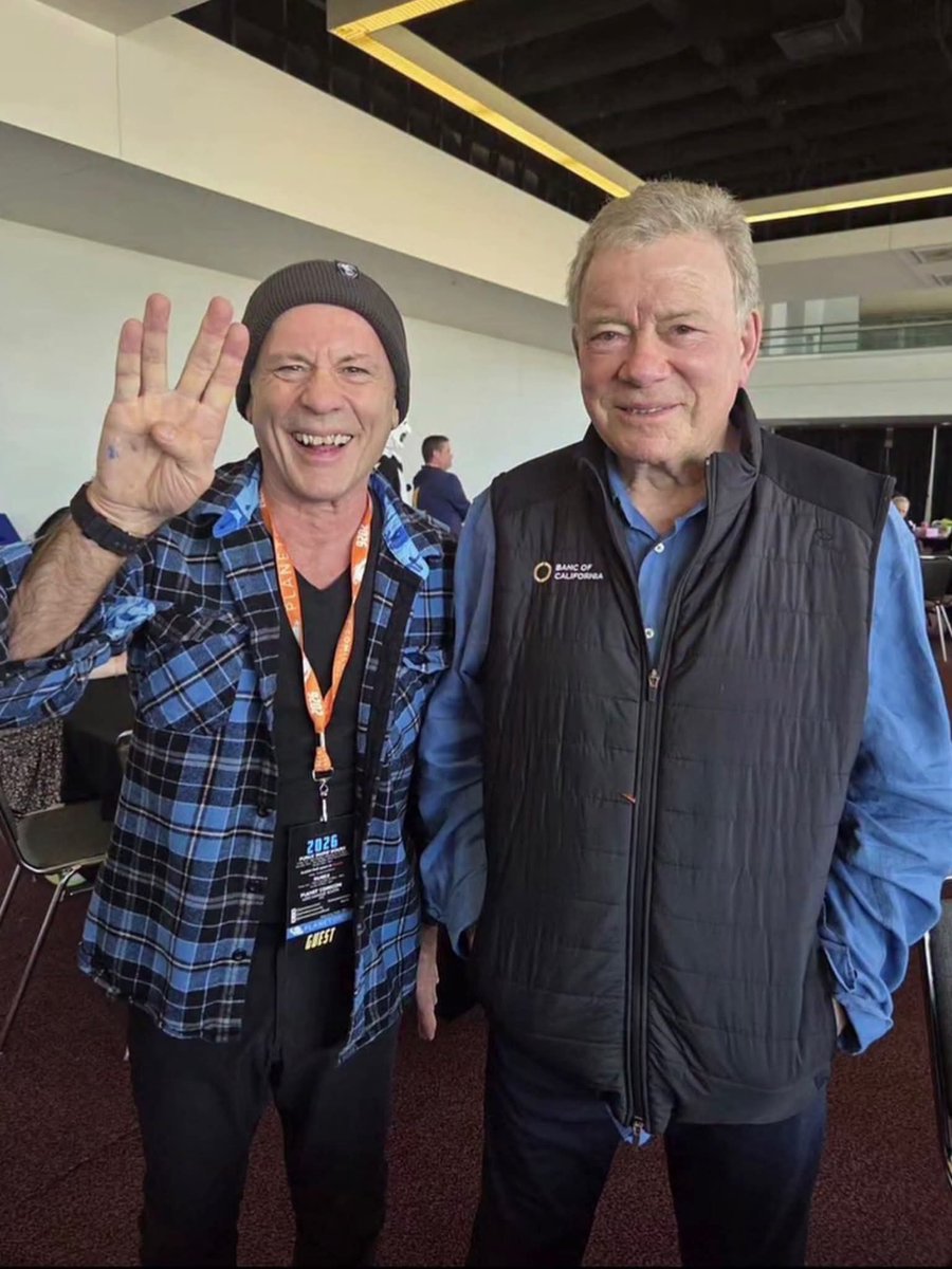 BruceDMaiden's tweet photo. Captain Dickinson meets Captain Kirk! 🖖🤘
Fifty years of Iron Maiden. Sixty years of Star Trek. And now I find myself alongside the legendary William Shatner, with Eddie taking command of the Enterprise! 🚀
What more could you possibly ask for? 😄
Which scene is your favourite? https://t.co/ht7fc6VXhr
