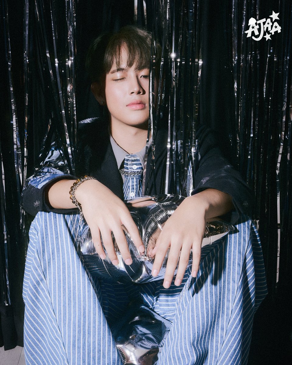 AJAAofc's tweet photo. AJAA: ‘KAKABAKABA’ Concept Photo [ ASH ] 🪩

📅: 09.25.2026 | 7PM

⭐️ STREAM NOW:
https://t.co/5C9hLP0UR5

#AJAA #4ÜS #KAKABAKABA #AJAA_ASH #AJAA_COMEBACK https://t.co/XFTBEboIJ8