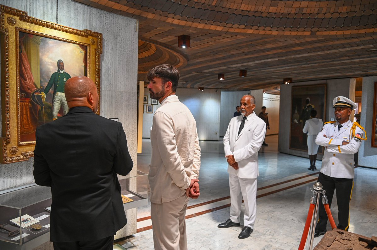 mupanah's tweet photo. Le lundi 14 septembre 2026, le Musée du Panthéon National Haïtien (MUPANAH) a eu l’honneur d’accueillir M. Gautier Lekens, Ambassadeur de France en Haïti, et M. Alexandre Côté, Ambassadeur du Canada en Haïti.

https://t.co/IaabIl0JsI https://t.co/teIfrVXE38