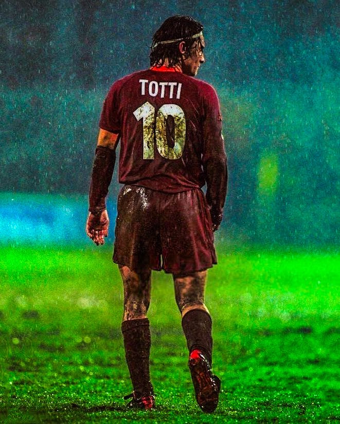 eurofootcom's tweet photo. 🇮🇹✨ Francesco Totti is the TRUE definition of a one club man. ❤️💛

He spent his entire career at Roma! 785 appearances, 512 goal contributions and 5 trophies won. Legend. 

Happy birthday to him. 👏 https://t.co/A3nB2GXvZE