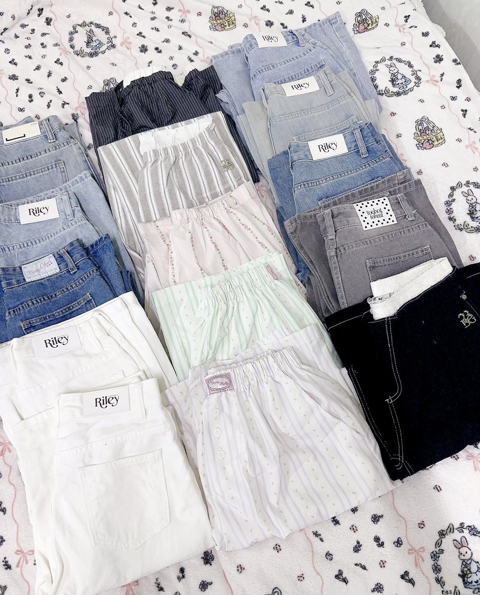 usedbymymxnk's tweet photo. ˗ˏˋ มาแล้วค่า ส่งต่อเสื้อผ้ามือ 2 ꔛ 🍓🧴
♡ งานอจ. ฟช. มีมากกว่าในรูป ♡ 

ลงพน. 4ทุ่มนะค้าา 
🍒 รีปัก ลด5b. ꔛ

 #ส่งต่อเสื้อผ้ามือ2 #ส่งต่อเสื้อผ้า #ส่งต่อเสื้อผ้ามือสอง #โล๊ะตู้เสื้อผ้า  #ส่งต่อเสื้อผ้าราคาถูก #เสื้อผ้ามือสอง #ปล่อยต่อเสื้อผ้า #ส่งต่อstylist https://t.co/EUCRO3DK0P