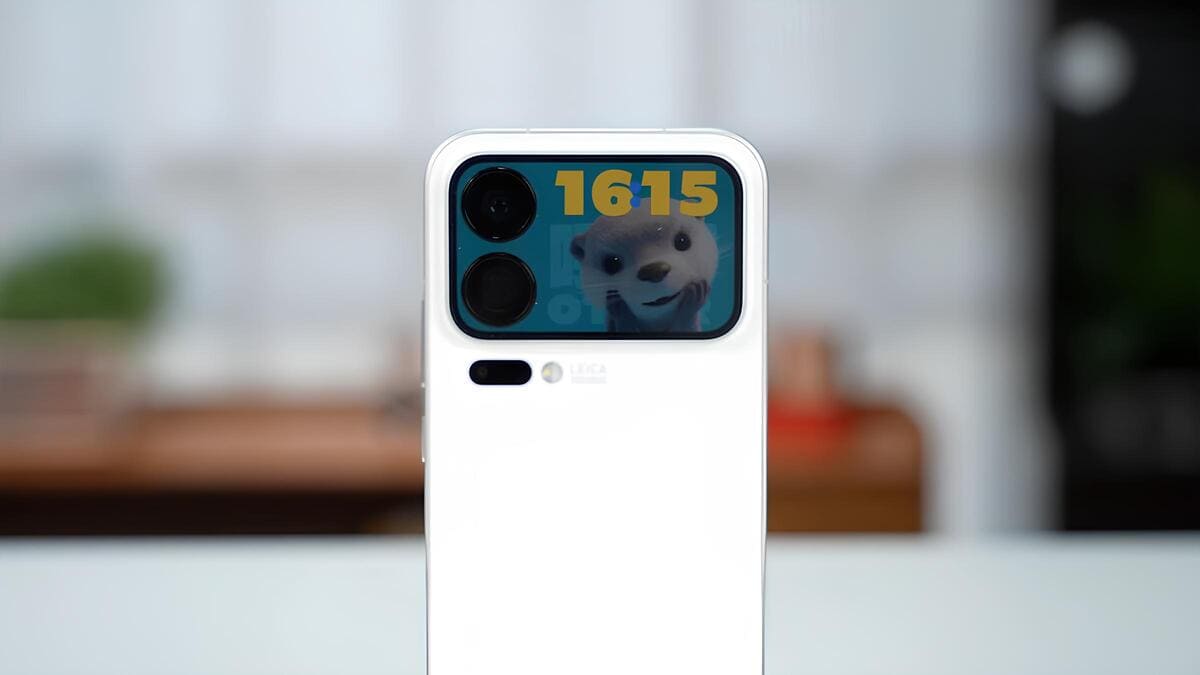 CeotechI's tweet photo. Honor 700 Pro segue Xiaomi: display secondario da 1,72"
https://t.co/jQC5IDGmjh https://t.co/d52FHHIgoa