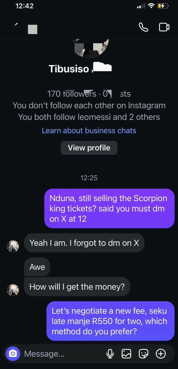 ConMan56x's tweet photo. @liya____j Negotiations underway, deal imminent 😂 https://t.co/mabQQzMxnI