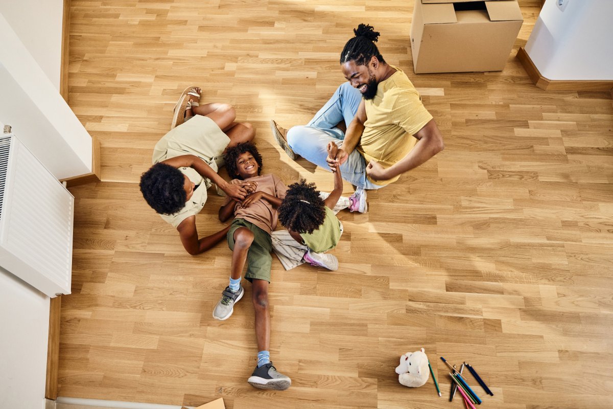 softl805679's tweet photo. Just had the best tickle fight with my 5-year-old on the living room floor—laughs louder than the vacuum, memories that’ll outlast the cookie crumbs on the rug ， https://t.co/bMJXPZZX2W