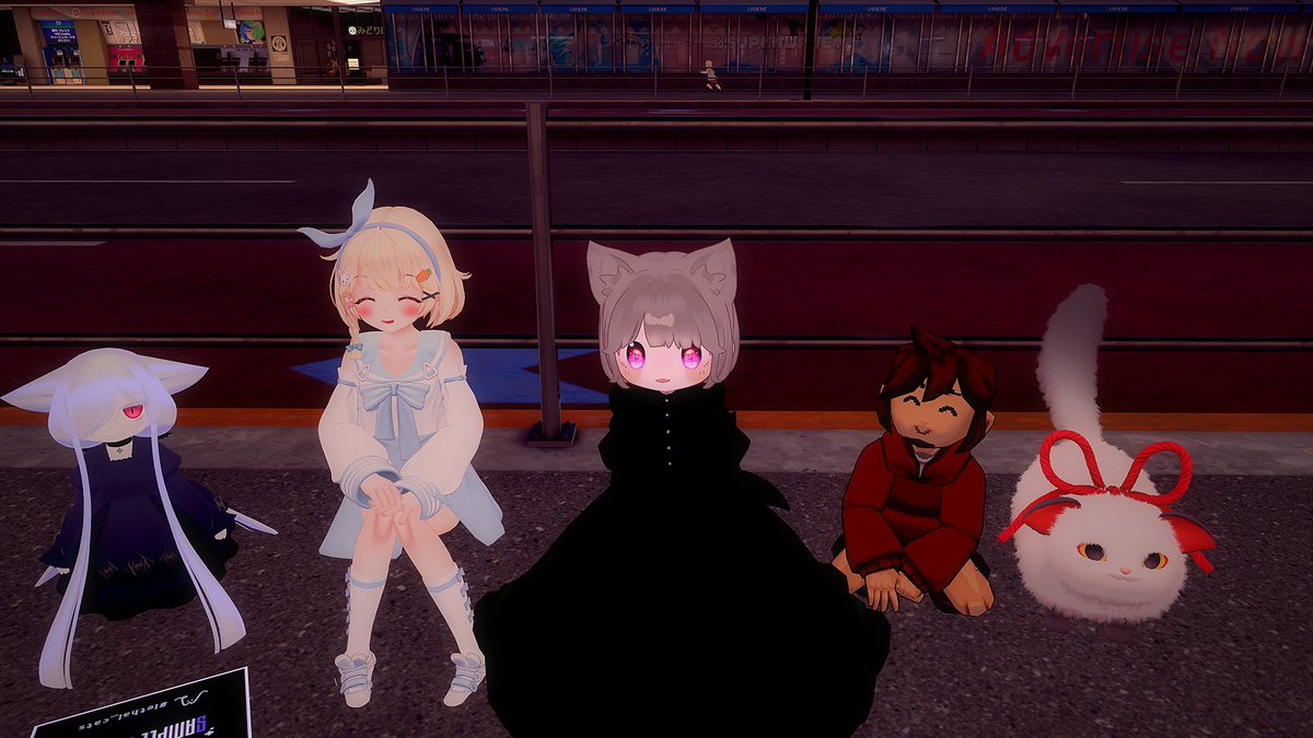 kouZwei_One's tweet photo. #VRChat #VRSJK 
新宿ライブストリート ⁄ Shinjuku Live Streetにて
2026/9/18 
新宿ライブストリートがアップデートされたので
インスタンス移動して演奏練習してきました！
クディンさん @CudingVR 
お疲れ様です！

スピーカー周りとか
スポーン地点が２ヵ所とか変更点いっぱい！

変更点は ↓ に https://t.co/fgVLcBzQ7F