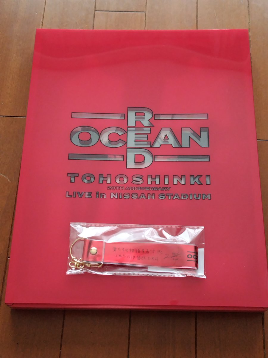 AkkochanM's tweet photo. 🌟こんばんは≽^◕⩊◕ ^≼
我が家にも無事に届いたので上映会

#ノルウェージャンフォレストキャット  #猫好きさんと繋がりたい  #猫のいる暮らし #猫集 https://t.co/cyT34hoMfj