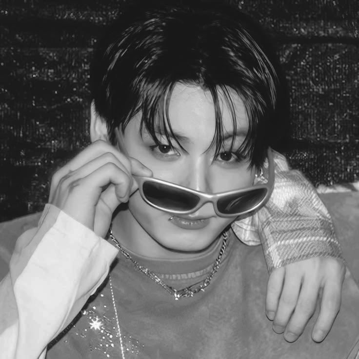 ggukflwrx's tweet photo. meu icon // eu 💨 https://t.co/prwthfWNZ3