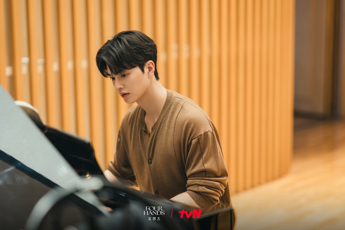 CJnDrama's tweet photo. 비오와 정요의 협연 성사되다?
지휘자와 피아니스트로 마주한 두 사람!

[토일] 밤 9:10 방송ㅣtvN
#즐거움엔20tvN #포핸즈 #FourHandsTwoSonatas https://t.co/cb40yBBtoY