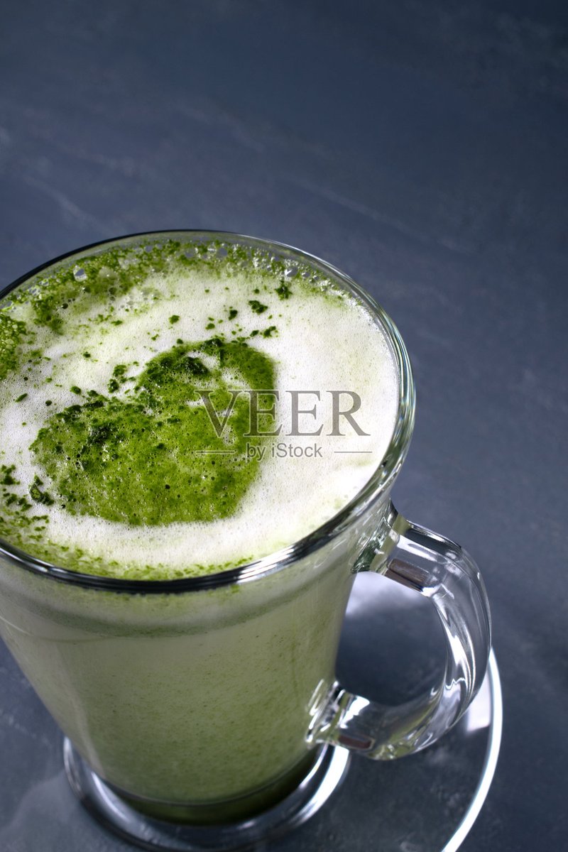 cresd157854's tweet photo. Making a quick iced matcha latte only takes 2 minutes—whisk matcha powder, add cold milk, and done! Perfect for a busy morning boost.， https://t.co/1OXP7SNt5L