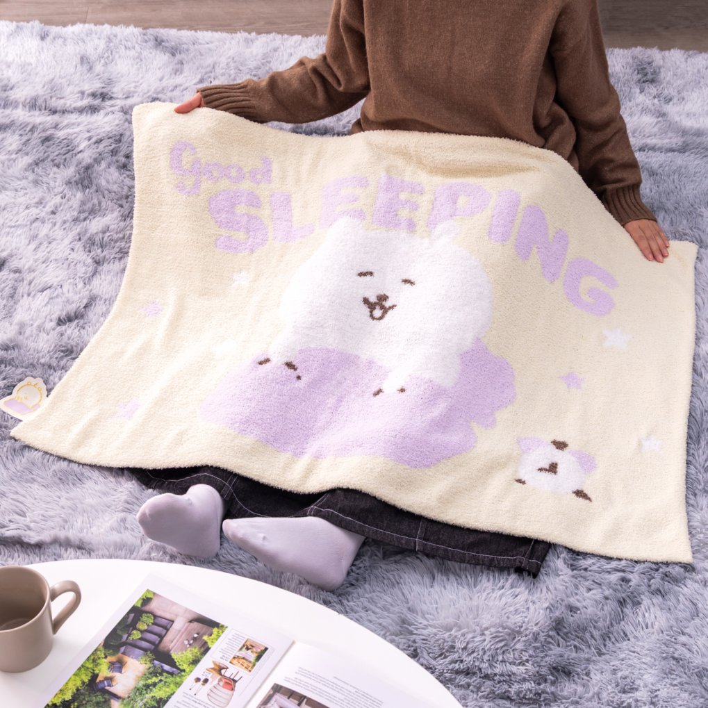 nagano_market's tweet photo. ＼新商品🍡／

#ナガノマーケット (公式通販) にて
10/2(金)11時より 新商品を発売いたします🏠

デニムなくまマスコットや
新たなトレーディングおかおポーチが登場💰

今年のあったかアイテムも 発売します♨️

たのしみにお待ちください✨

🔻詳細はリプライをCHECK🔻 https://t.co/LHs9AXNPKs