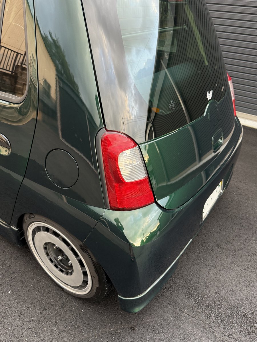 pathy__1's tweet photo. 白っちゃけた樹脂、メラミンスポンジで擦ると復活するのマジだった。
やっぱり黒いと良い👌 https://t.co/ziyFb9iQWo
