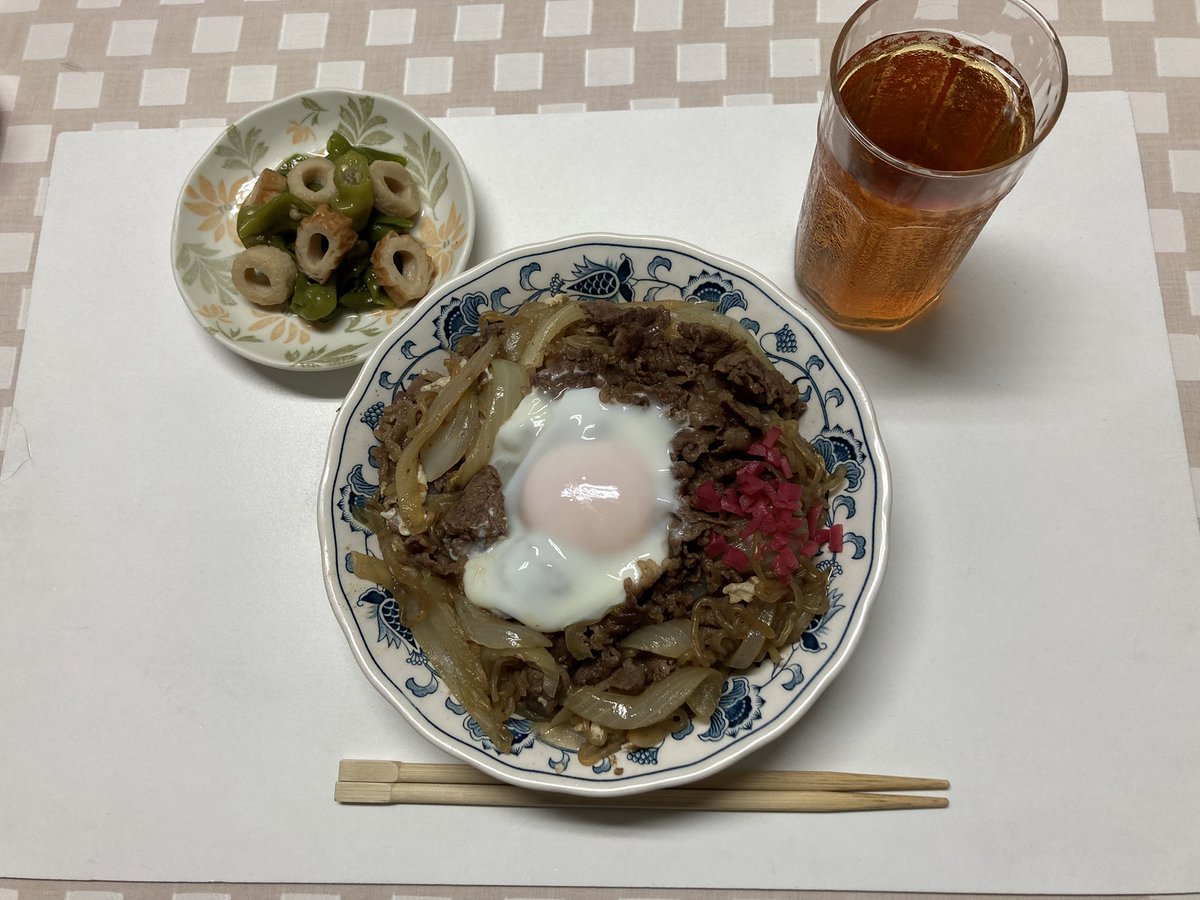 masayan19741's tweet photo. 晩ごはん
牛丼 https://t.co/sSzG2XLGYt